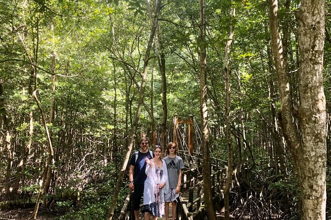 1-Day Can Gio Island-Mangrove Biosphere Reserve-Trekking - Lunch plus a seafood market stop: fuel without the tourist overload