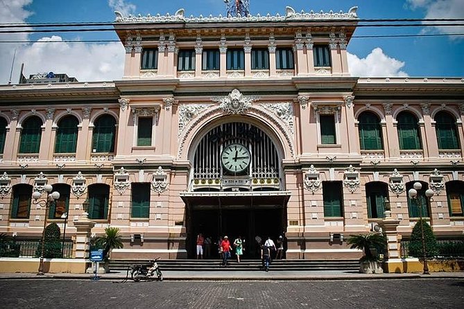 1-Day Ho Chi Minh City & Cu Chi Tunnels-Deluxe Group Of 10 Max - Lunch in the middle of the day, so you can handle Cu Chi