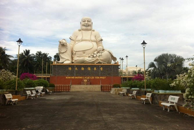 1-Day Mekong Delta Deluxe Tour: My Tho & Ben Tre (Max 10) - Stop 2: Ben Tre Coconut Kingdom and the Canal Ride With Nipa Palms