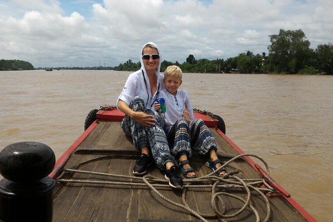 1-Day Mekong Delta Deluxe Tour: My Tho & Ben Tre (Max 10) - Lunch by the River: What You Can Expect and How to Plan