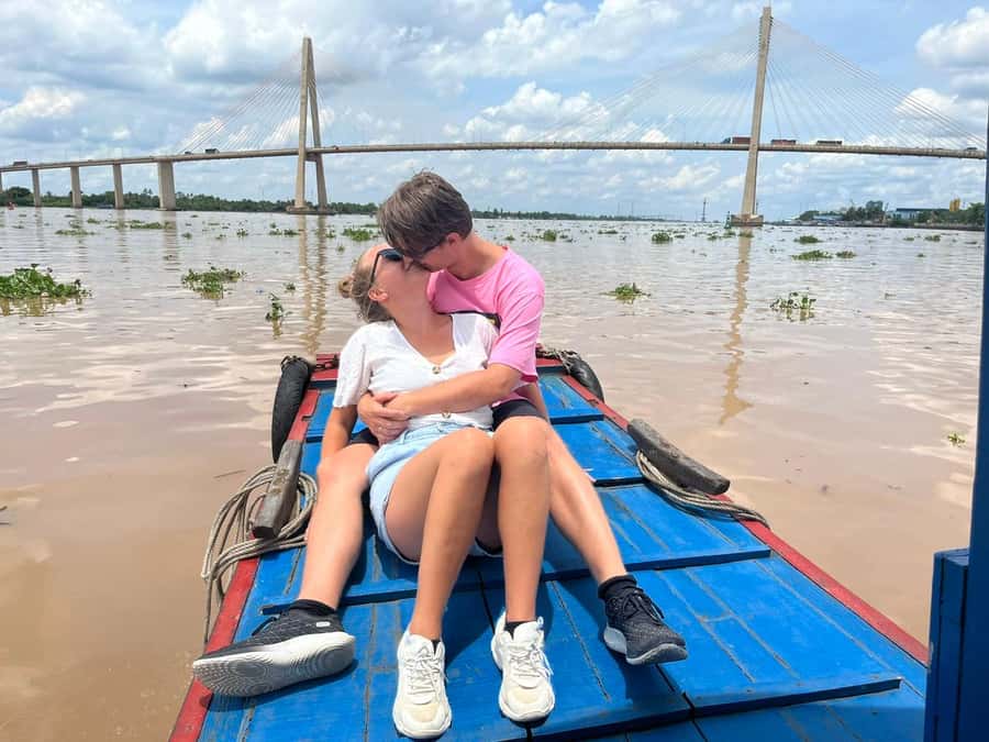 1 Day Mekong Tour: Cai Rang Floating Market & MyTho-Ben Tre - Timing, shopping stops, and why tips may come up