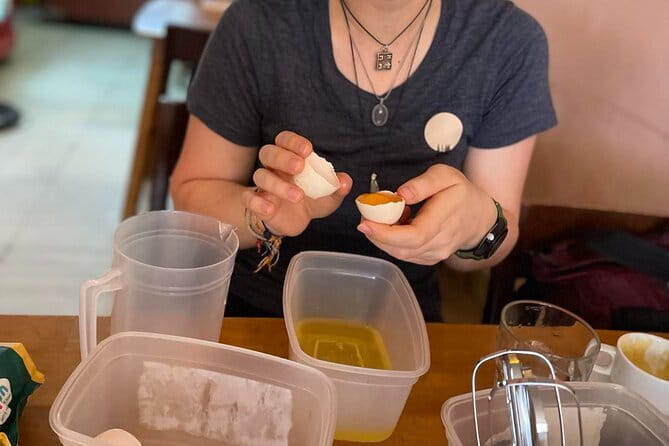 1 hour Egg Coffee Cooking Class with Snack and Local Instructor - Location, meet-up, and how the timing fits