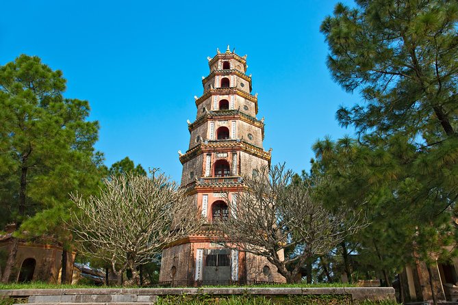 10-day Small-Group Vietnam Highlight Tour - Halong Bay by day and sampan to Luon Cave (Days 8-9)