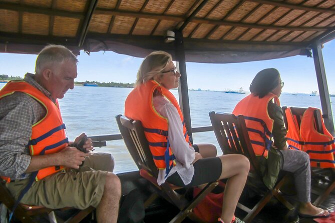 2-Day Mekong Delta Tour with Homestay - Vinh Trang pagoda and the Mekong canals: the best first-day momentum