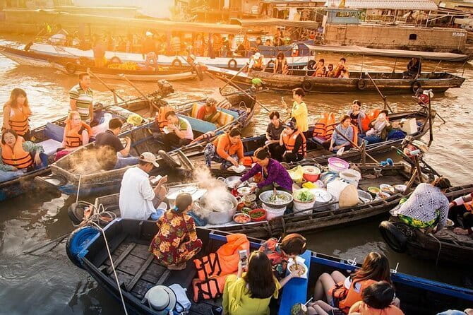 3 Days Mekong Delta Luxury Group Tour from Ho Chi Minh City - 3 days, 2 nights, and the real meaning of “luxury group”