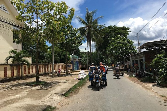 Authentic 'Non-Touristy' Mekong Delta Ben Tre 1 Day Private Tour - Boat trip to a brick factory: see work that has stayed the same