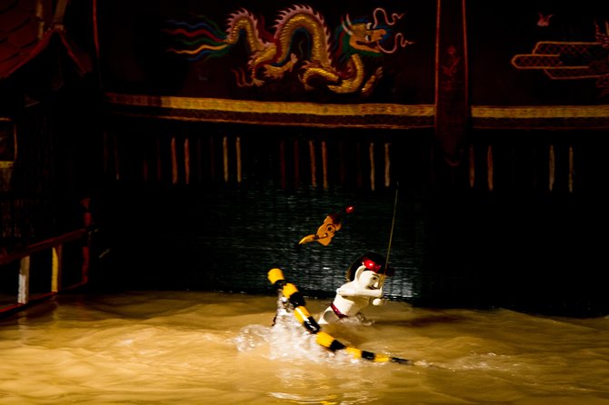 Authentic Vietnamese Dinner And Water Puppet Show - Getting there and getting good seats: pickup matters