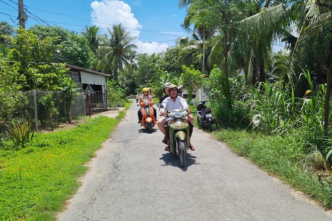 Ben Tre Mekong Zig Zag: Scooter, Sailboat, and Food (Full day) - Meeting your guide: why English helps, and why personality matters