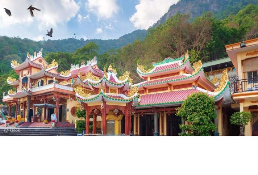 Black Virgin Moutain, Cu chi tunnels & Cao dai temple 1 day - Guide and language: what matters for understanding the story