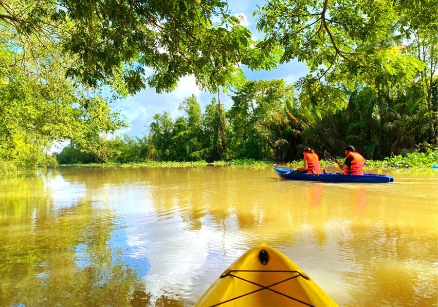 'Cai Rang' Floating Market 2-Day Tour With Biking & Boating - Tan Phong Island and Daily Life Along the Water