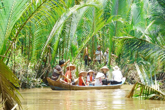 Cai Rang Floating Market & Mekong Delta Private 1-Day Tour - Lunch in a garden setting: included, with a vegan option