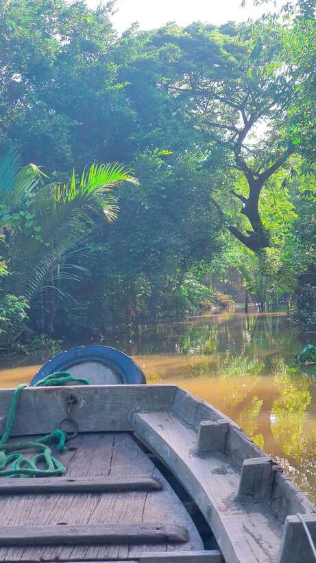 Can Tho: Authentic Mekong Delta – Real Local Life Tour. - Floating house visit: how families handle water level changes