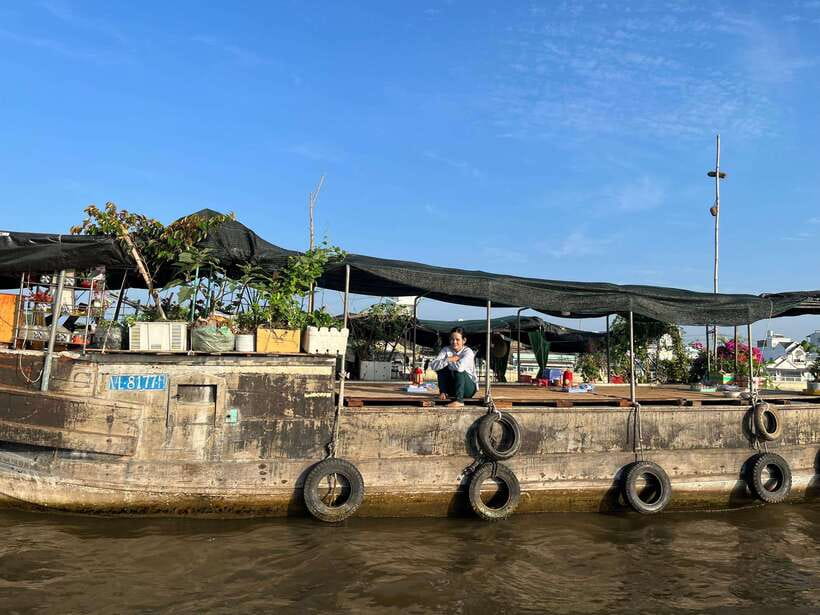 Can Tho: Cai Rang Floating Market and Canals - Sunrise at Cai Rang: the part that sets the tone