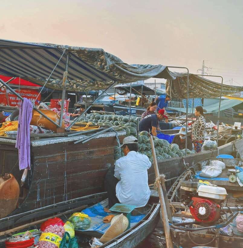 Can Tho: Cai Rang Floating Market and Canals - Breakfast on the water: what you eat and why it feels different