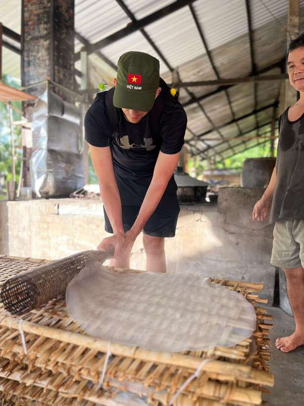 Can Tho: Cai Rang Floating Market and Canals - Cruise through small canals: quieter water, real rhythm