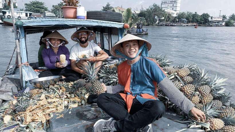 Can Tho: Explore Mekong, Floating Market, Cacao & Local Life - Cruising Can Tho’s secret small canals, where the pace slows for real