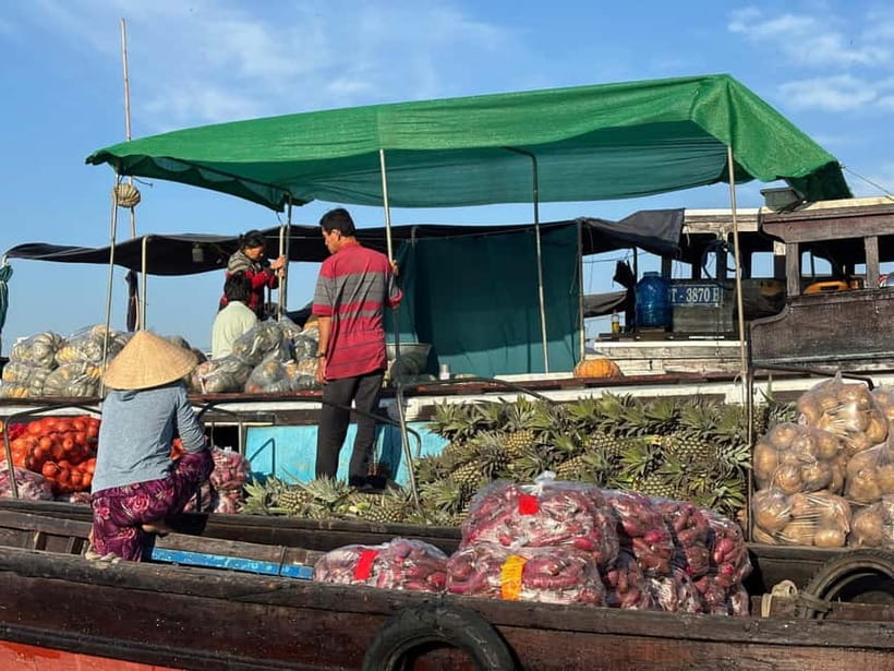 Can Tho: Floating Market, Cacao & Canals with French Guide - First Light on the Mekong, 5:30 AM in Can Tho