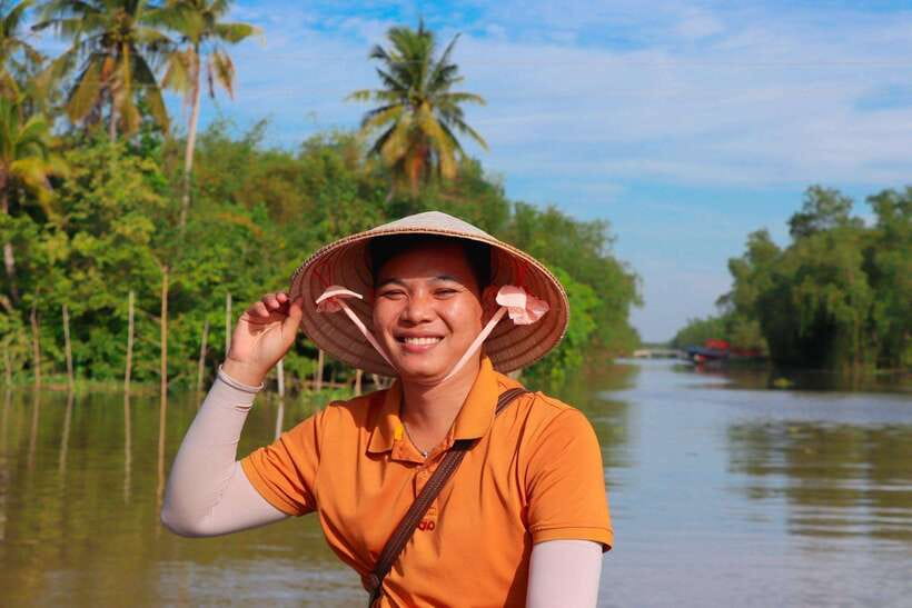 Can Tho: Floating Market & Mekong's Legacy( About 6 Pax) - Logistics that actually matter: meeting point, no pickup for group tours