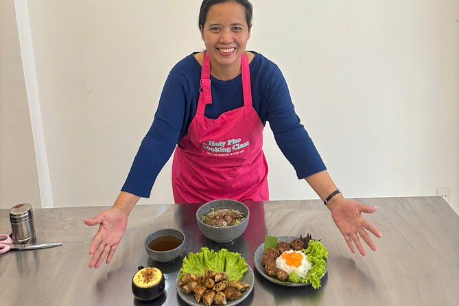 Cook 4 Local Vietnamese Dishes In Pink-themed Class & Market Tour - Timing and group size: what it feels like in real life