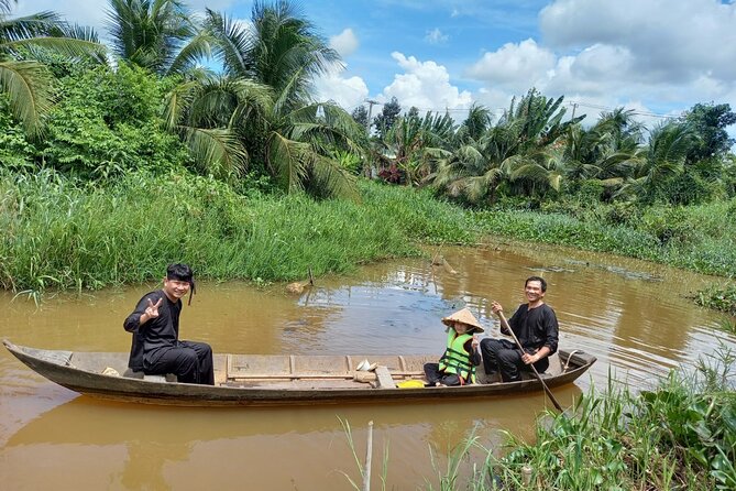 Cu chi Tunnel & Mekong Delta Full Day BBQ Lunch Lux Group 10 pax - The pacing trade-off at Cu Chi