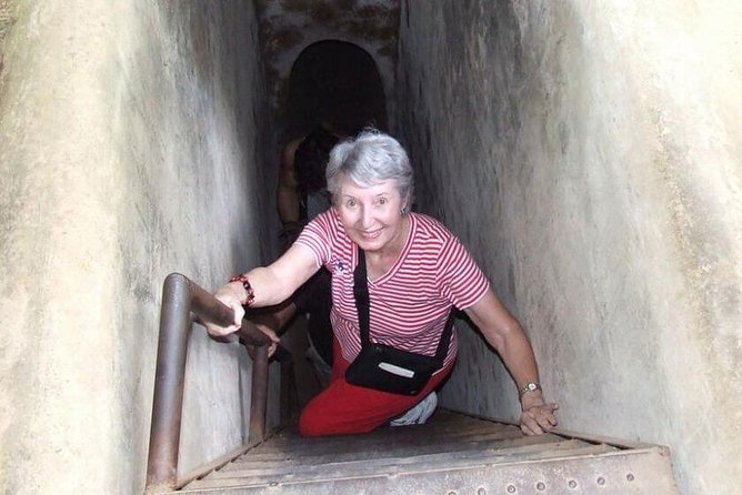 Cu Chi Tunnels & Mekong Delta Full Day Tour - Boat time and workshops: what you see on the Mekong