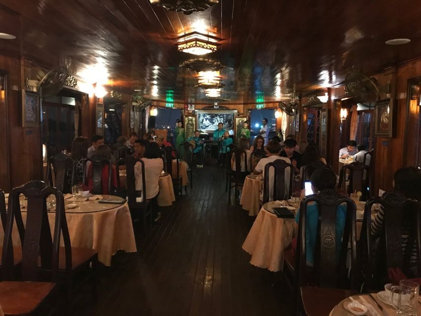 Deluxe Dining Cruise by DeluxeGroupTours - Welcome at Nha Rong harbor: what to watch for before you sit down