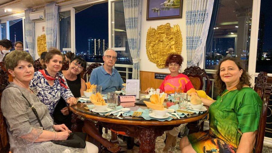 Deluxe Dining Cruise by DeluxeGroupTours - Dinner on board: buffet food that keeps the cruise from feeling rushed