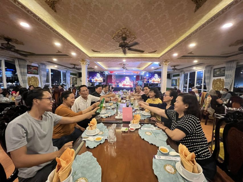 Deluxe Dining Cruise by DeluxeGroupTours - Who should book this cruise, and who might not love it