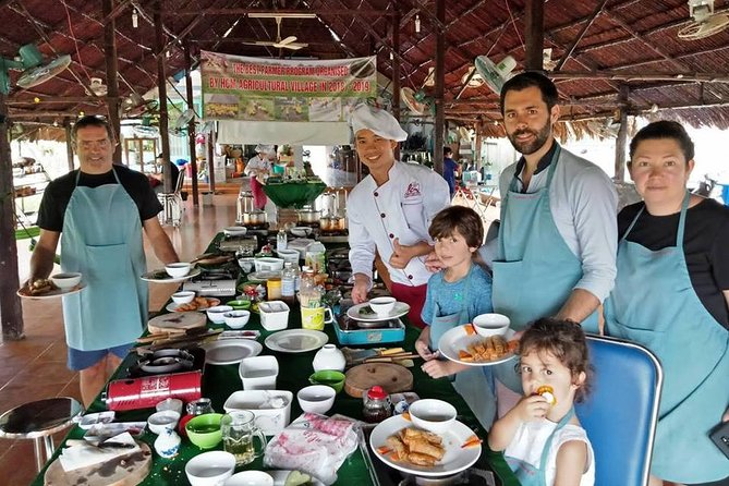 Discover vietnamese Agriculture,culture ,Cuisine and Cu chi Tunnels in Saigon - Organic Farm Basics: Jasmine Tea, A Hat, and Real Plant Talk