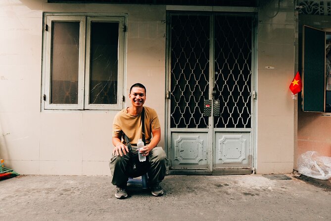 Early Riser Walk: Grandma Noodles, Cafe, Exotic Fruits & History - Grandma Noodles at Võ Văn Tần: Eating Like You Belong