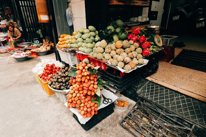 Early Riser Walk: Grandma Noodles, Cafe, Exotic Fruits & History - Cheo Leo Cafe (Since 1938): Coffee as a Morning Ritual