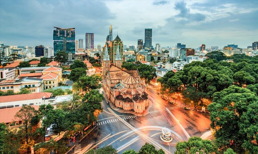 Explore The Most Tourist Attractions In Ho Chi Minh City - Ben Thanh Market and the Jade Emperor Pagoda: Local Life Plus Worship Culture