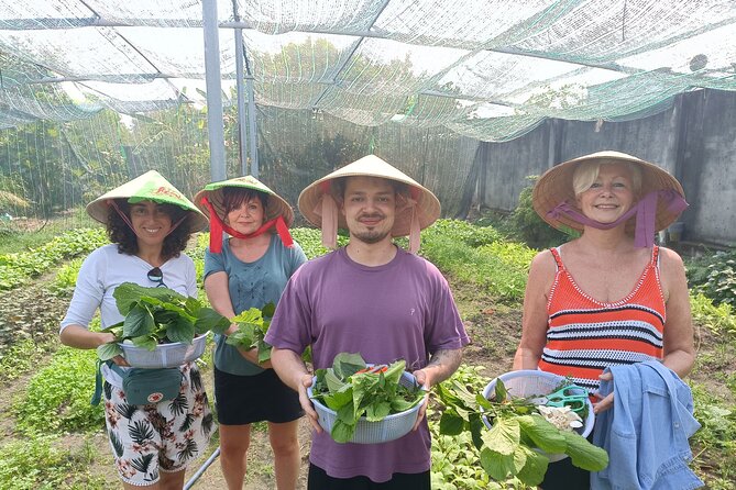 Exploring organic farm & Vietnamese Culinary with Master chef - From hotel pickup to the organic farm, what your morning looks like