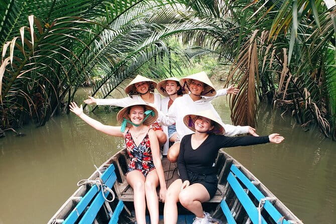 Floating Market & Hidden Canals – Small Group Morning Boat Tour - Lò hủ tiếu Chín Của Noodle Making Village Experience