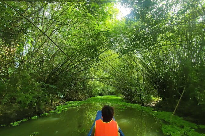 Floating Market & Hidden Canals – Small Group Morning Boat Tour - Cai Rang Market on Land: Fruits, Snacks, and Everyday Shopping