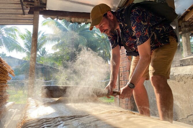 Floating Market & Hidden Canals – Small Group Morning Boat Tour - Quiet Canals and a Real Sense of Place