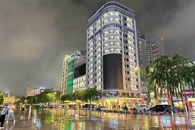 [Free E-sim] Evening Walking Tour in Saigon - From Bitexco to coffee, a smart start at 5:00 pm