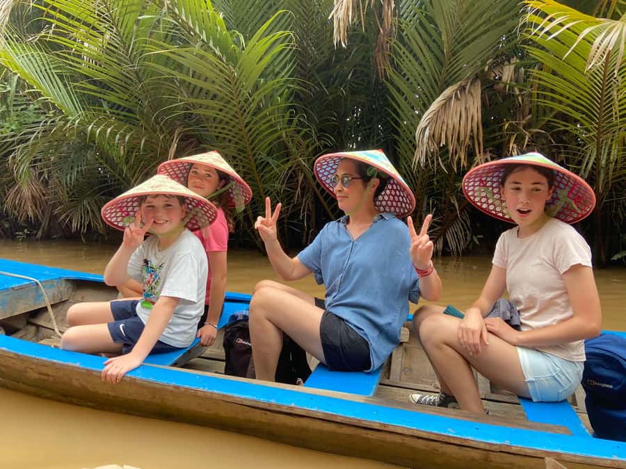 From HCM: Mekong Delta & Cai Rang Floating Market 2-Day Tour - Cai Rang floating market at 6:00 AM: what you’ll see and how to read it