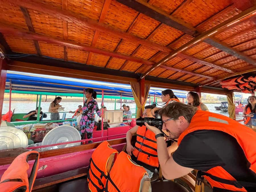 From HCM: Mekong Delta & Cai Rang Floating Market 2-Day Tour - Group size, guides, and why they matter on Mekong trips