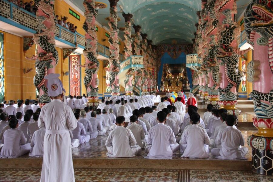 From Ho Chi Minh: Black Virgin Mount And Cao Dai Holy Mass - From Ho Chi Minh City to Ba Den: the smooth pickup that matters