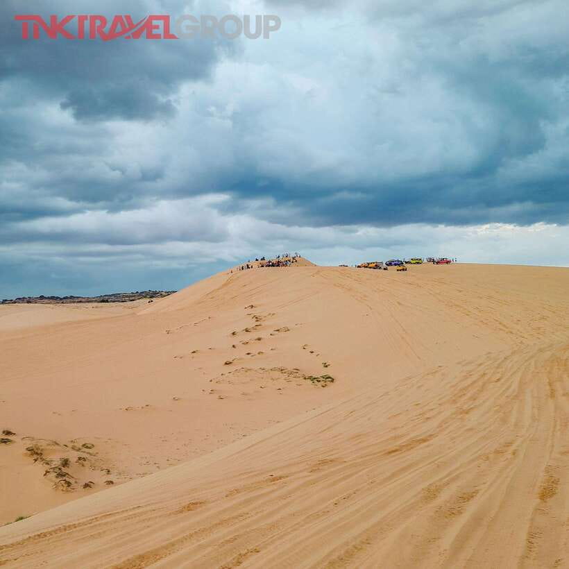 From Ho Chi Minh: Mui Ne Sand Dunes and Beach Day Tour - Fairy Stream: calm walking after the dunes