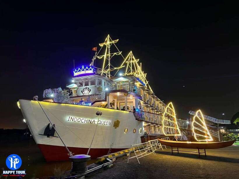 From Ho Chi Minh: Private Dinner Cruise on Saigon River Tour - How the Cruise Route Turns the Skyline Into a Moving Dinner Scene