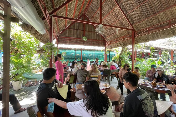 Full-Day Tour in Mekong Delta with Pick Up in Central District 1 - Con Lan honey bee farm: honey tea and a short local taste