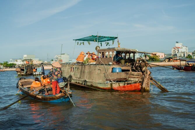 Hau River Floating Market and Con Son Islet Adventure - Cai Rang floating market, wooden boat start from Ninh Kieu Wharf