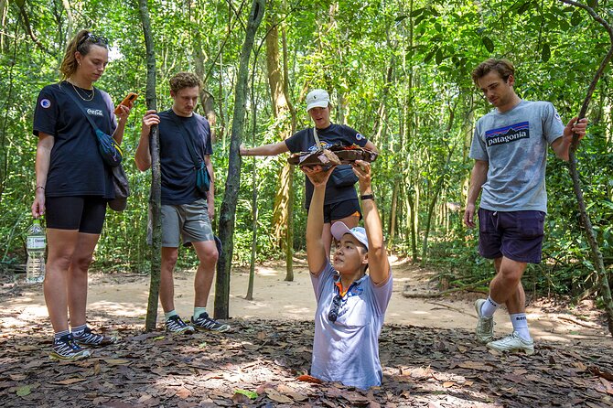 HCM City: 1-Day Cu Chi Signature Tunnels & Liberated Village - Lunch that turns a tour into a real day