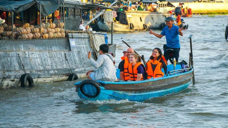 HCMC: Mekong Delta 2-Days My Tho–Ben Tre & Cai Rang Market - Can Tho Dinner Cruise and Don Ca Tai Tu: The Emotional Payoff