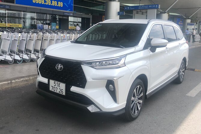 HO CHI MINH AIRPORT: CAR 7s PICK UP <-> HOTEL (one way transfer) - Key points before you book