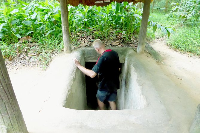 Ho Chi Minh: Best Seller of Cu Chi Tunnel & Mekong Delta Cruise - Mekong Delta by Rowboat and Motorboat, Coconut Island and Canal Life