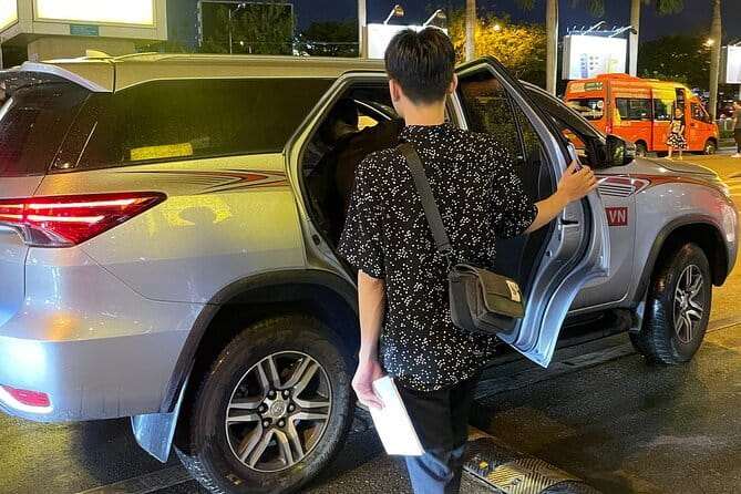 Ho Chi Minh City Airport Transfer - Door-to-door pickup in Ho Chi Minh City: what it saves you