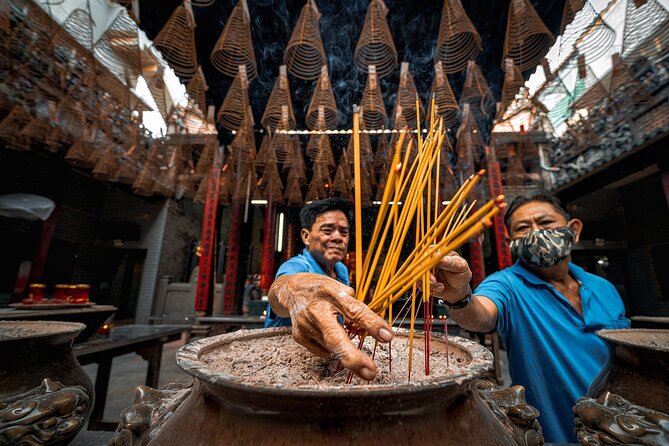 Ho Chi Minh City: Chinatown Hidden Treasures – Free Walking Tour - Meeting at Saigon Skydeck and keeping the day simple